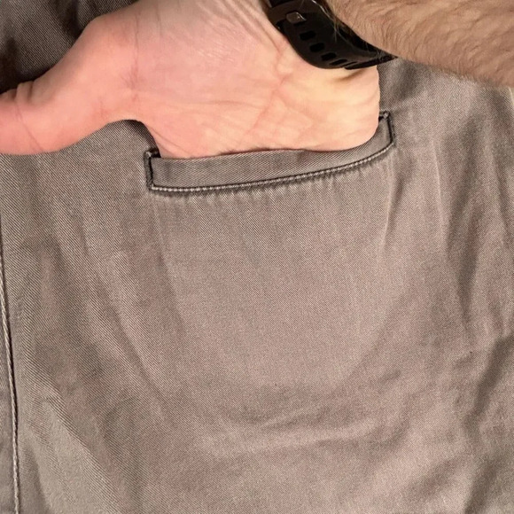 Old Navy Shorts Women's 6 Grey Button Zip 100% Cotton Mid Rise Rear Pockets - Picture 5 of 8